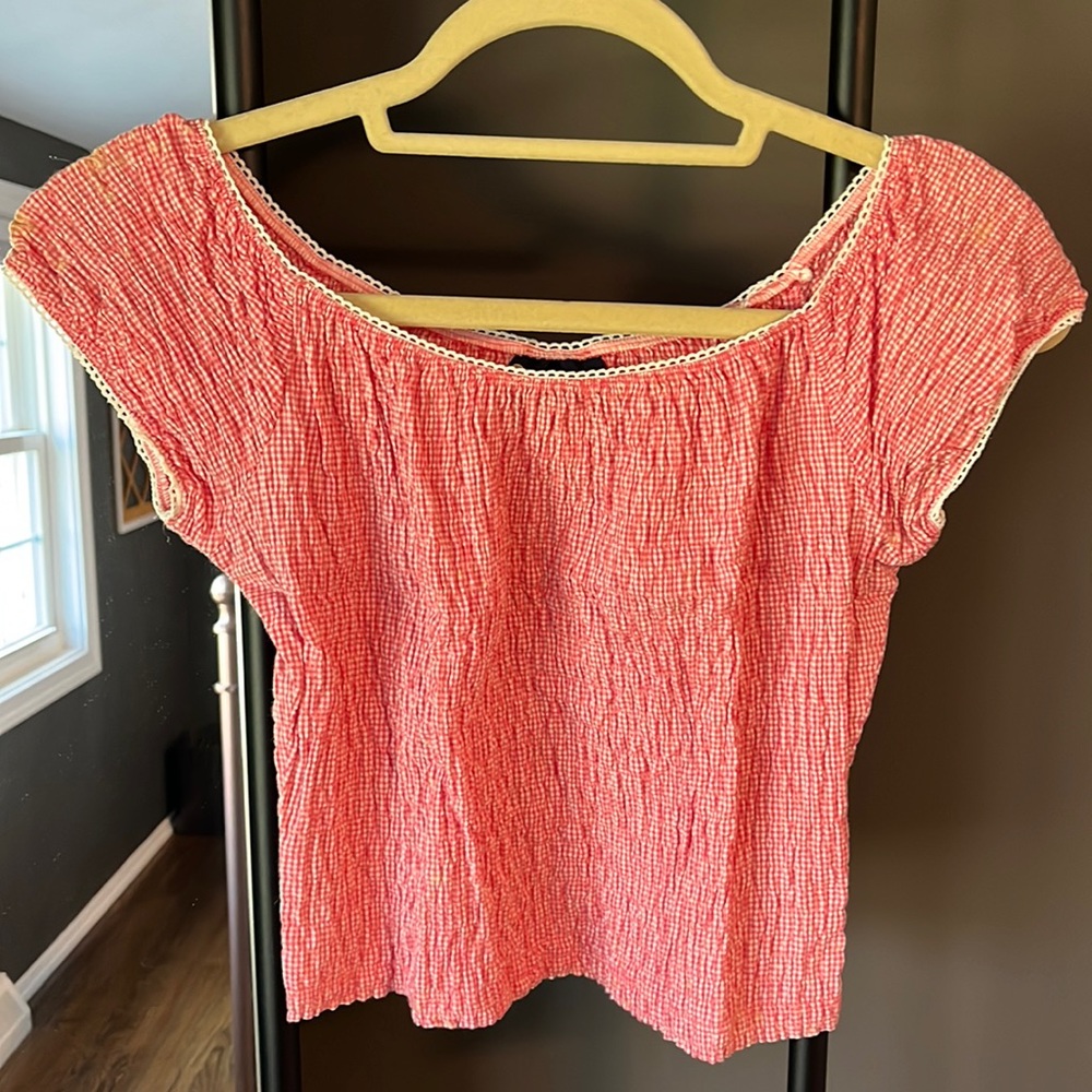 Red and white check crop top